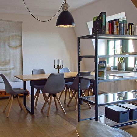 Neustadt-Aussicht - Grosse Wohnung Mit Balkon Dresden Exterior photo